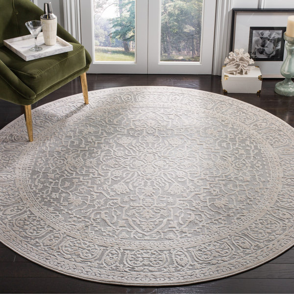 Laurel Foundry Modern Farmhouse Calidia Floral Area Rug in Light Gray